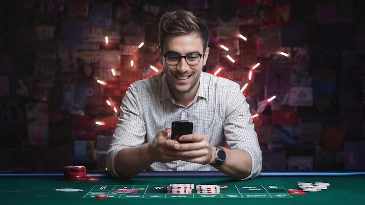 Antarmuka permainan Gaple Online di bajak scatter dengan tabel kartu dan pemain